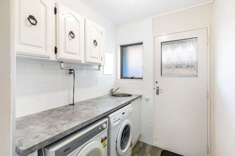 6 Aintree Crescent Awapuni_15