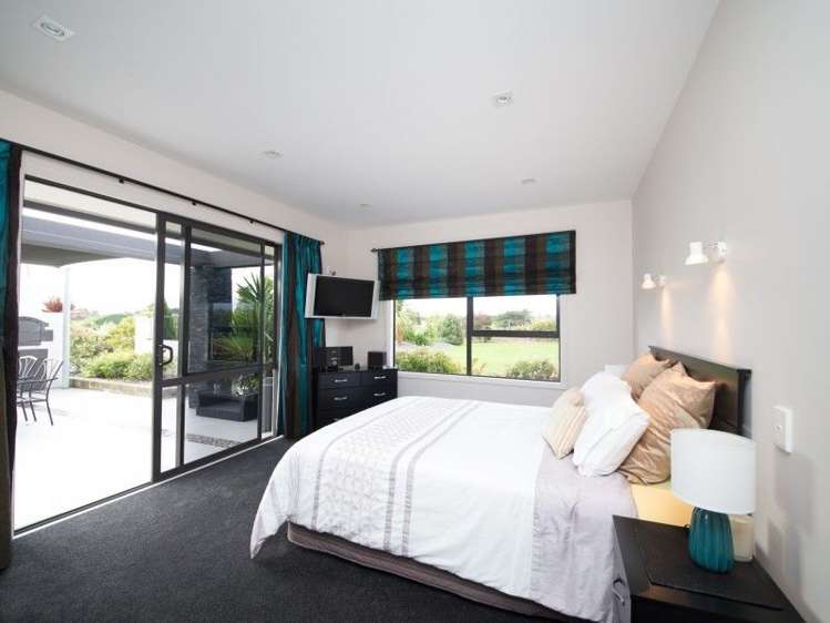 2 Orakei Road Kelvin Grove_11