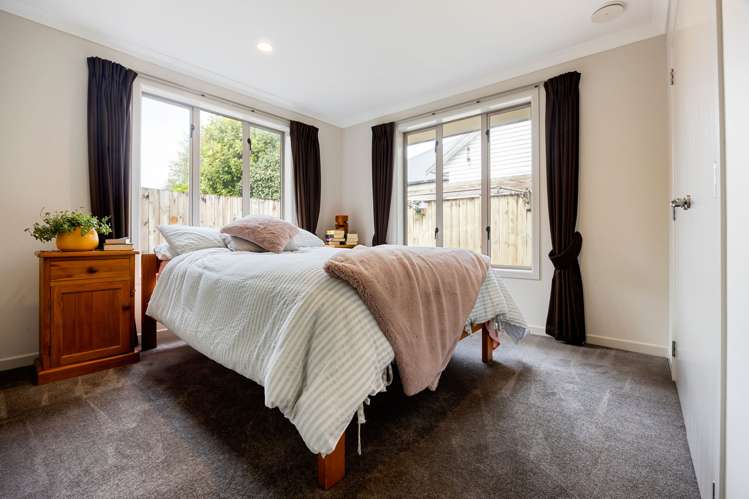 52 Macfarlane Street Hamilton East_24