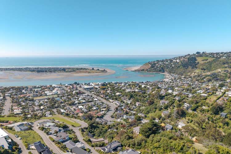 87 Glenstrae Road Redcliffs_48