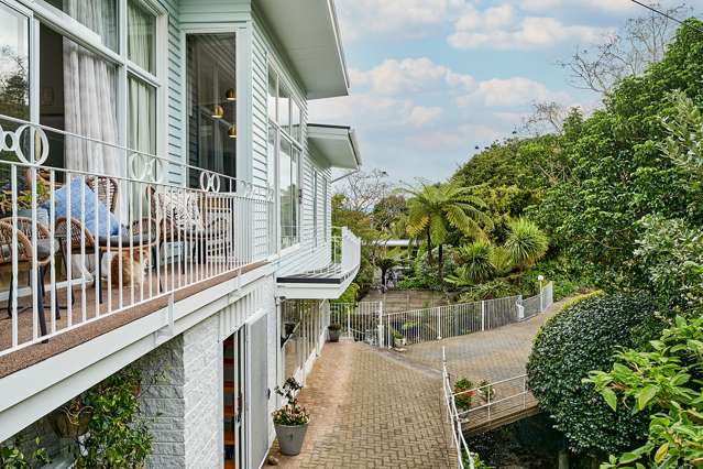 15 Waitohu Road York Bay_1