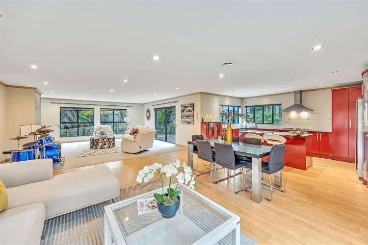 3 Fernbank Lane Greenhithe_7