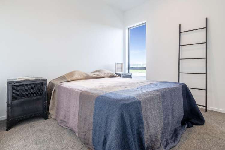 24 One Haruru Street 11373_10