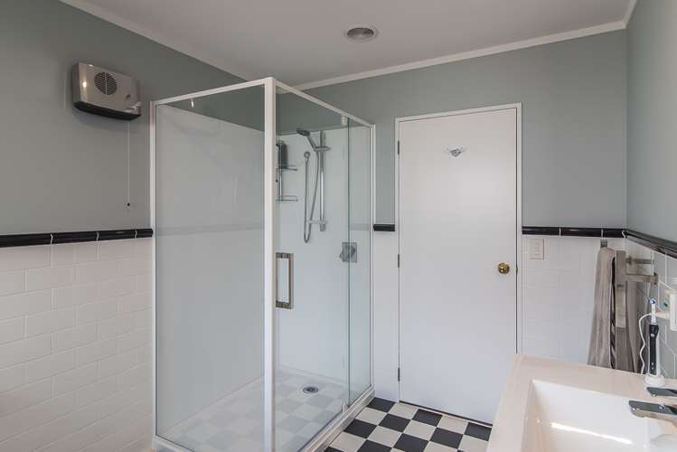 62 Matatua Road Raumati Beach_10