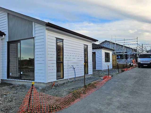 75 Waiwai Drive Wainui_4