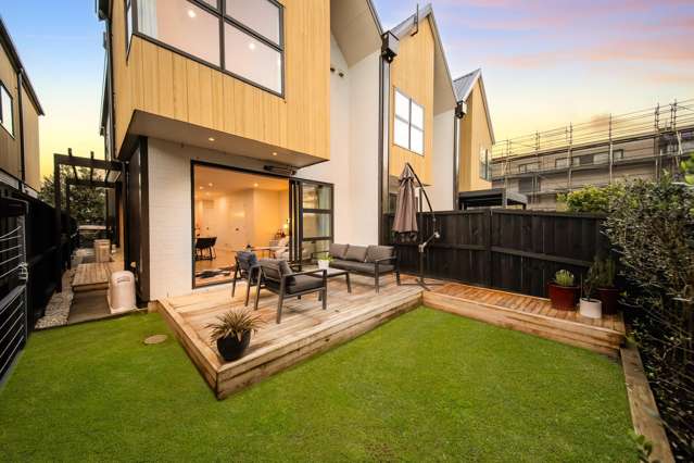 44 Glidepath Road Hobsonville_2