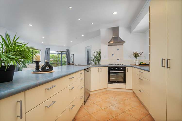 11 Morcom Drive Cooks Beach_8