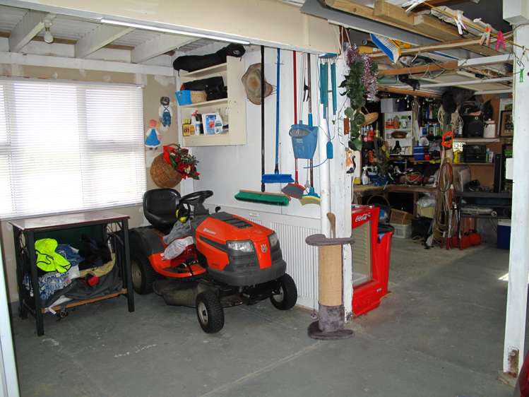 25 Seaview Avenue Te Puru_20