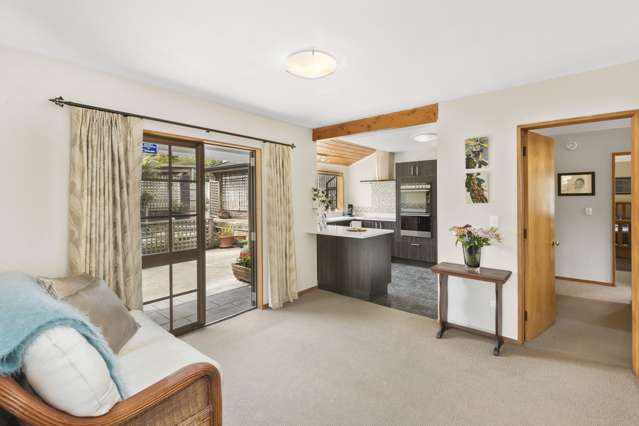 2/98 Horoeka Street Stokes Valley_2