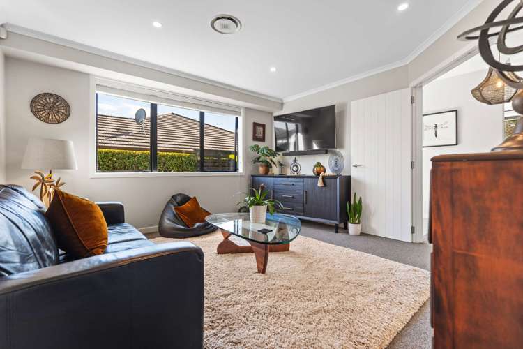 57 Benmore Crescent Pyes Pa_9