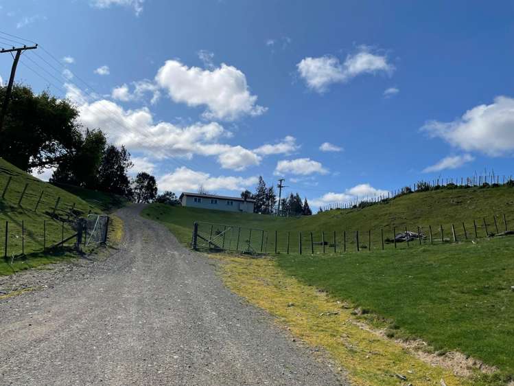 2829 Puketitiri Road Patoka_24