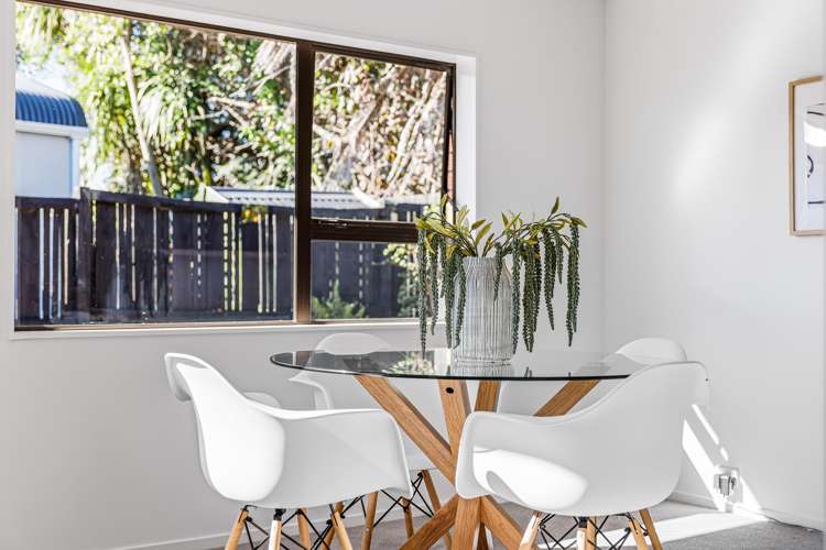 7b Neville Street Point Chevalier_6