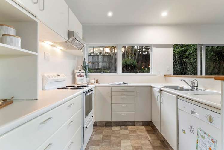 88 Chivalry Road Glenfield_6