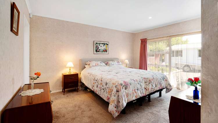 62 Frankleigh Street Somerfield_9