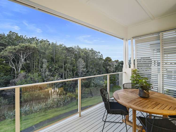 20 Eaves Bush Parade Orewa_7