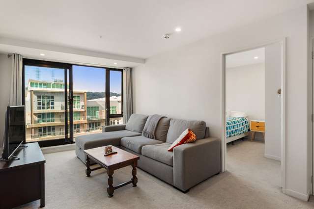 Super Central One Bed Apartment with Car Park