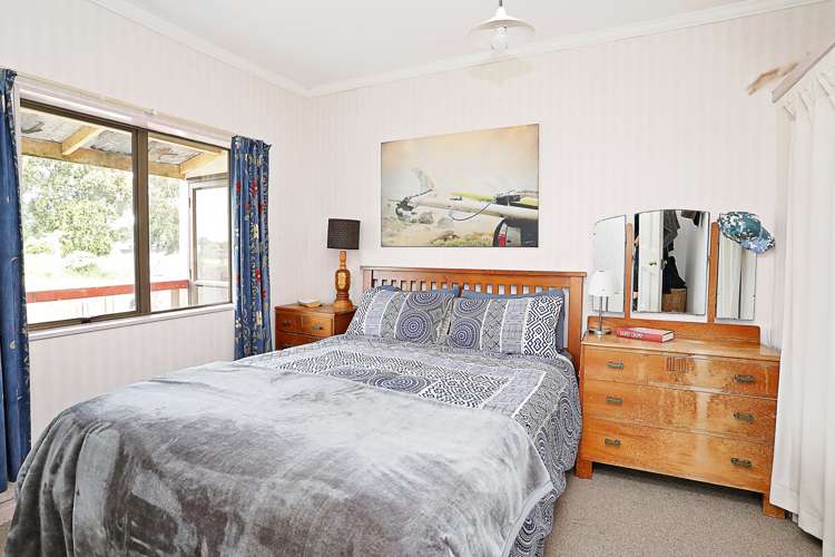 6 Manuka Street Colac Bay_7
