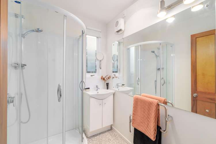 469 Durham Street North Saint Albans_13