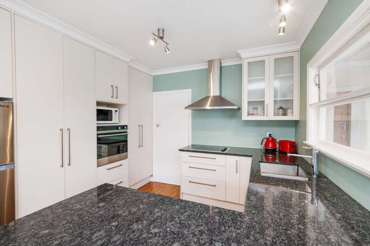 174 Maxwells Line Awapuni_10