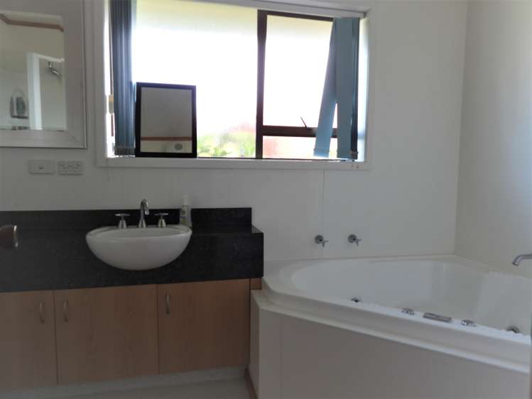 12 Oakleigh Crescent Oamaru_16