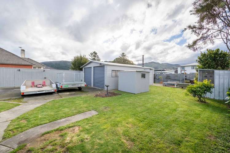17 Ngata Grove Trentham_8