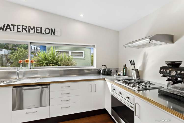 87a Te Wharepouri Street Berhampore_5