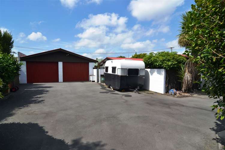 76 Racecourse Road Sockburn_20