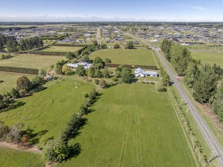 238 Halkett Road West Melton_24