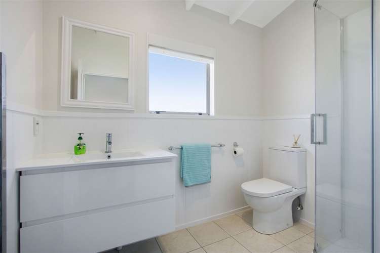 1 Queen Street Waihi Beach_14