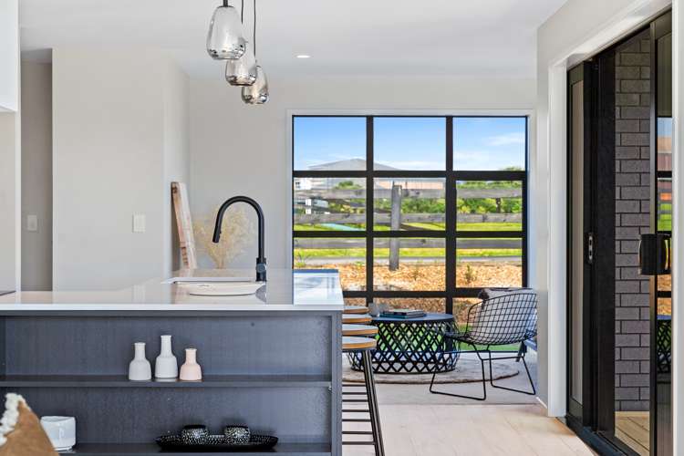 17 Puhitahi Hill Road Paerata_6