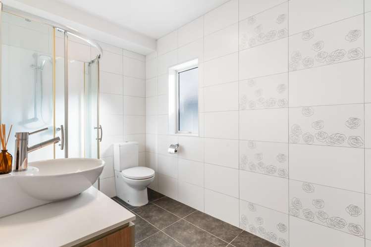 57 Rogan Street Hillsborough_18