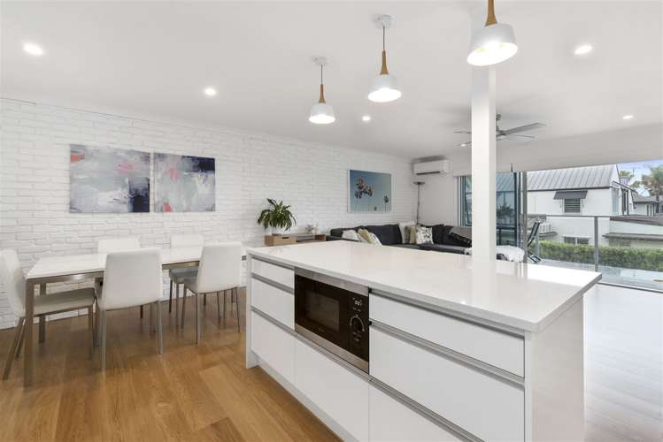 3/9 Brett Avenue Takapuna_7