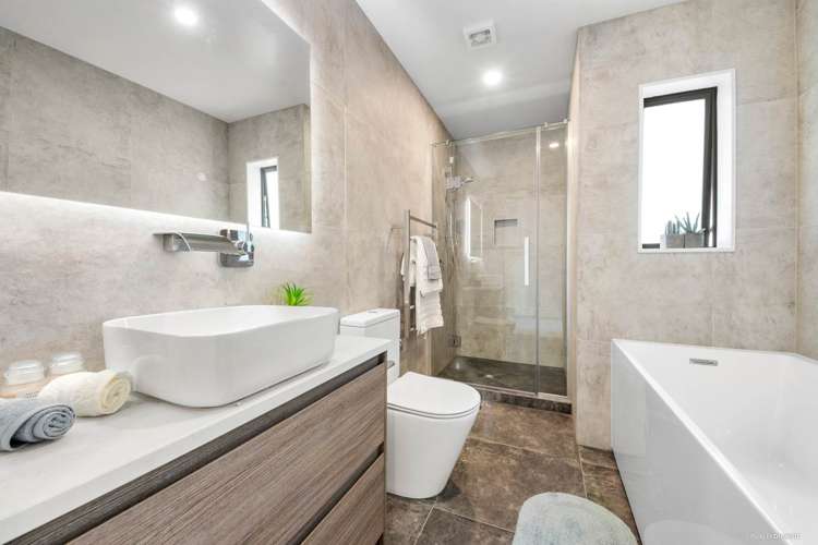 3/110 Royal Road Massey_12