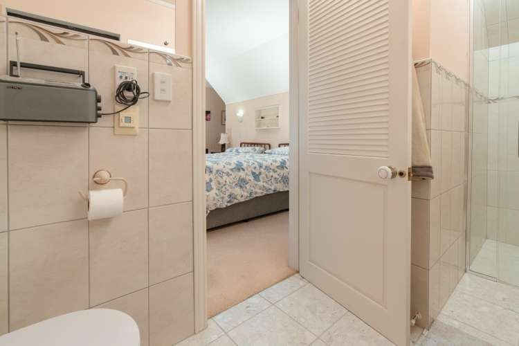 2 Lavinia Grove Waikanae Beach_24