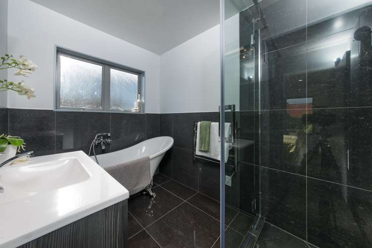 2/25a Aldersgate Road Hillsborough_19