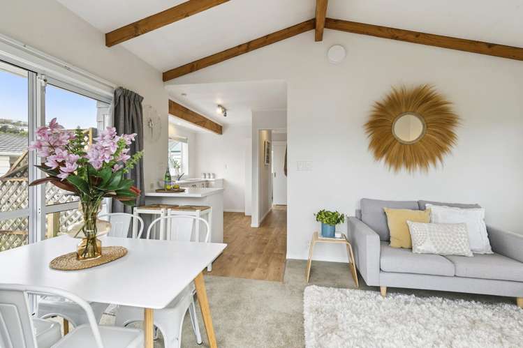 8a Tarawera Road Johnsonville_9