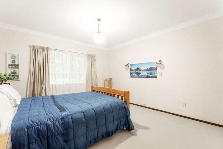 3A Benjamin Place Matua_12
