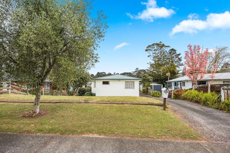 99 Riverpark Crescent Henderson_14