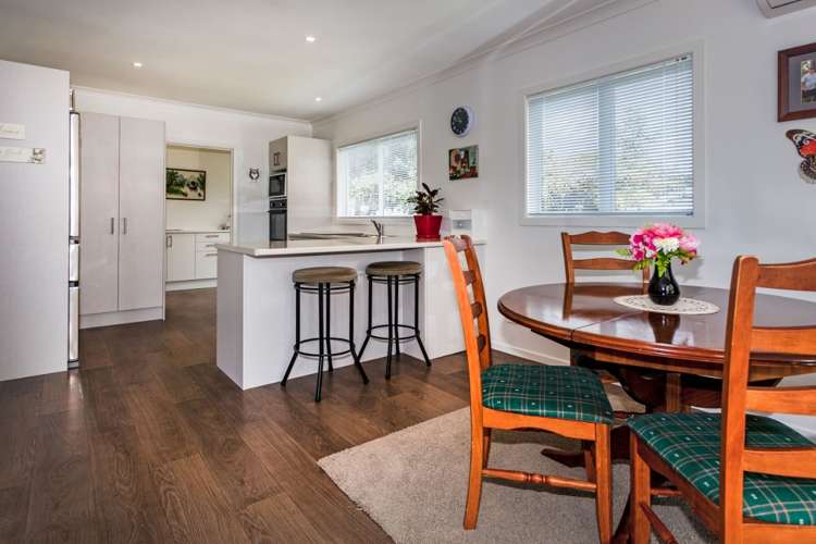 114 Everitt Crescent Whangamata_5