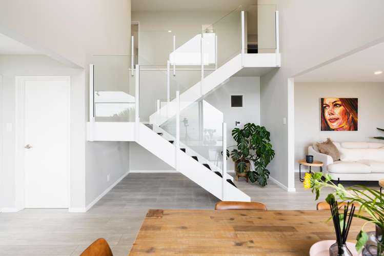 66 Cliffs Road St Clair_15