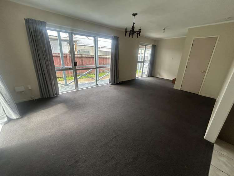 3/5 Thorn Place Papatoetoe_3