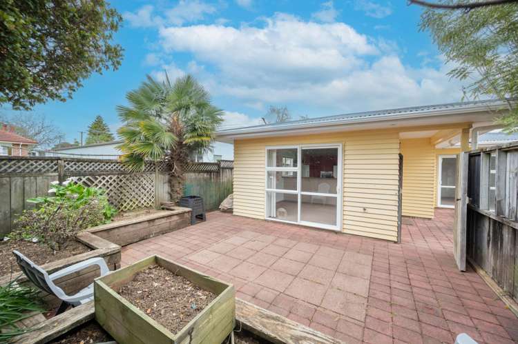 12 Churchill Avenue Manurewa_21