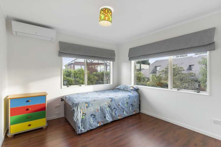 2/201 Abbotts Way Remuera_10