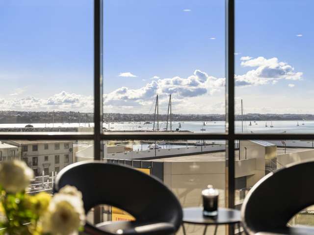 Vibrant, Secure & Sun Soaked- Downtown at Its Best