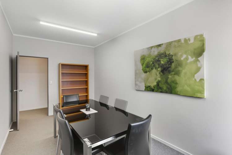 208 Main Highway Otaki_11