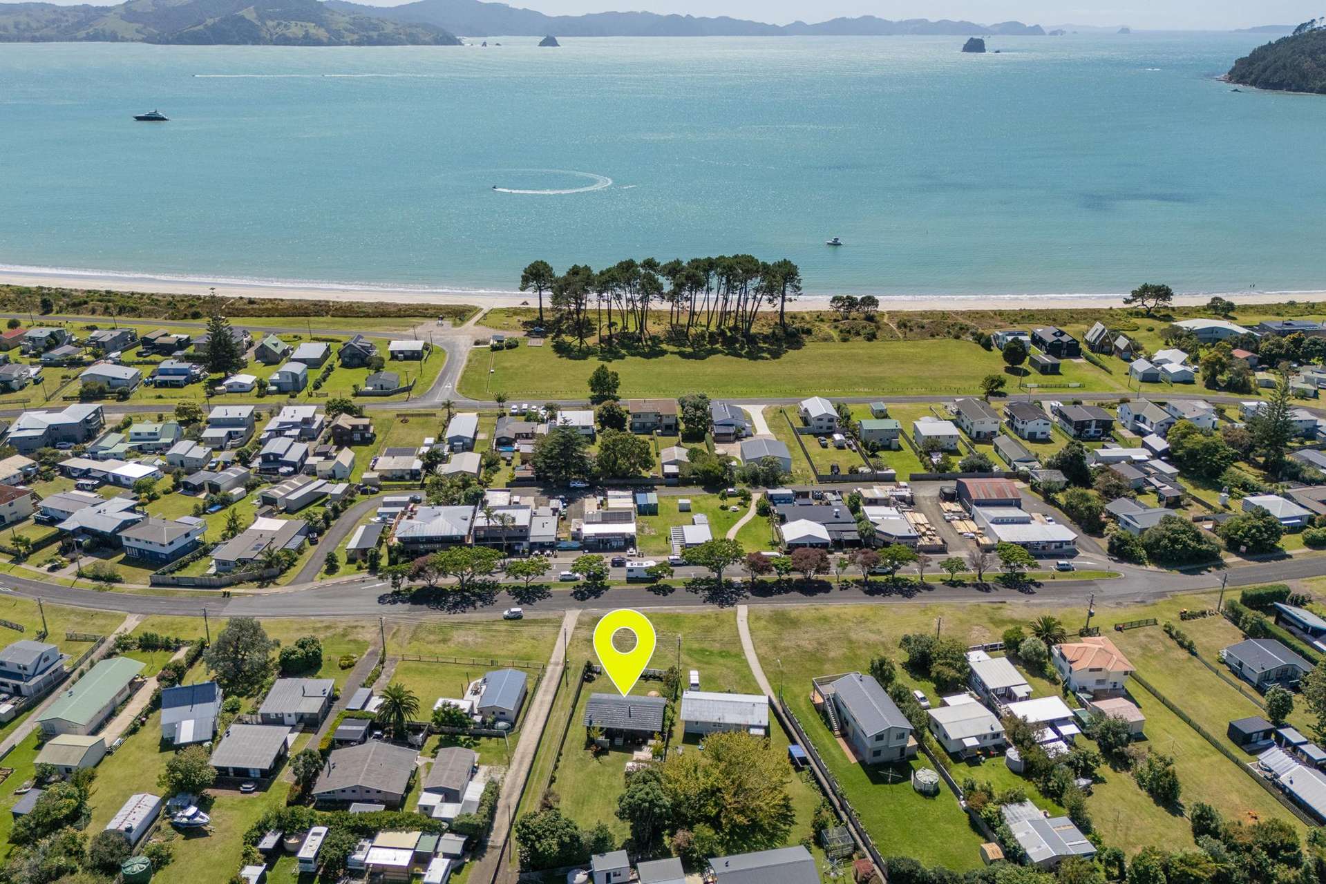 32 Captain Cook Road Cooks Beach_0
