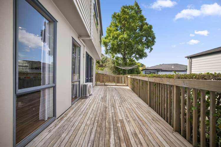 17A Tahu Crescent Sunnynook_18