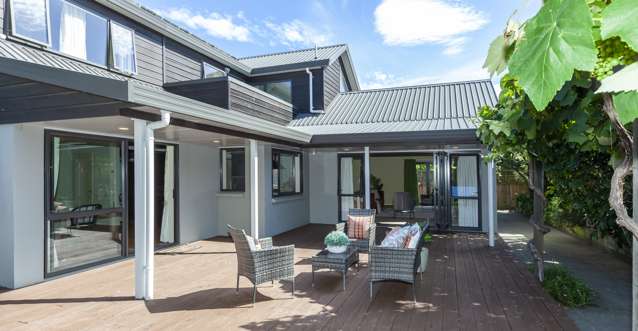 2 Pukatea Close Raumati Beach_1