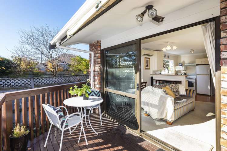 73A Mays Road St Albans_14