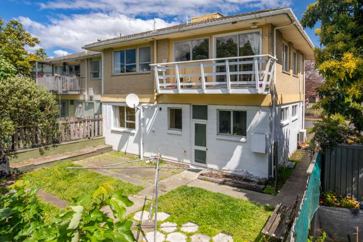 1/8 Rosebank Terrace Stoke_12